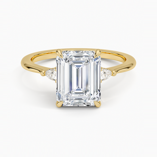 BE1D232_yellow_Emerald_top_2_carat